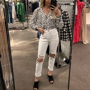 White ripped mom jeans 00